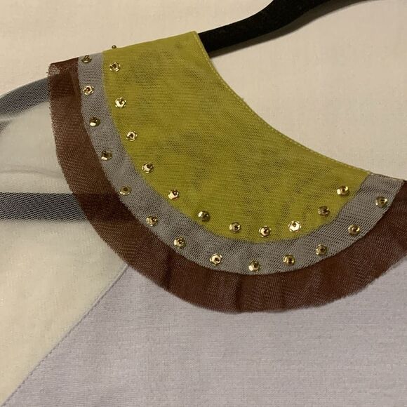 Stylish Sheer Sleeve Top with Yellow Collar - Picture 5 of 10